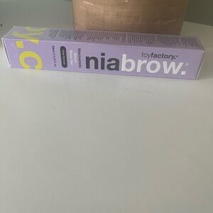 Toy Factory Nia Brow Gel - Brown